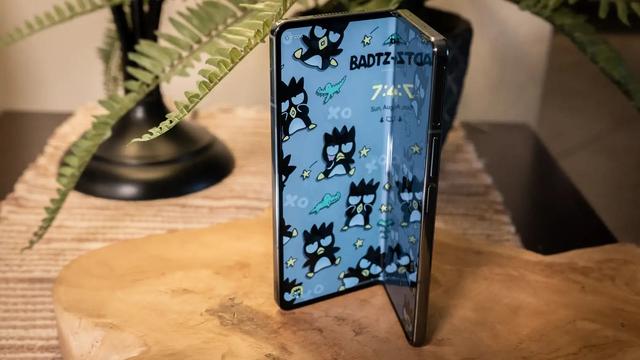 20220908GalaxyZFold4_propup