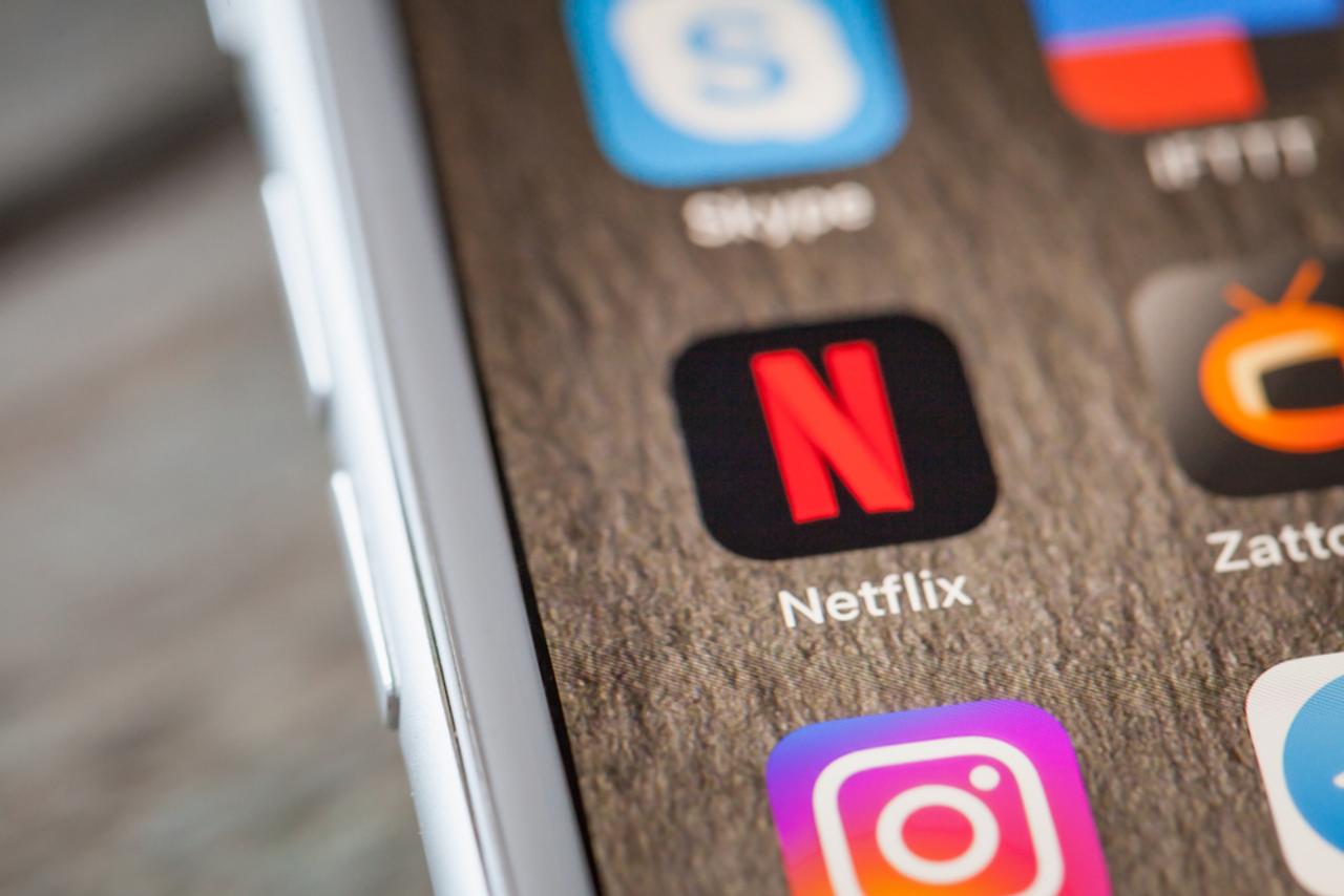 ついに対応！ iPhoneで空間オーディオを使用してNetflixを視聴する方法