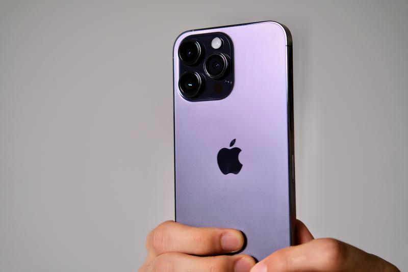 iPhone14シリーズ実機レビュー：背面カメラが4つあるようなもんだ