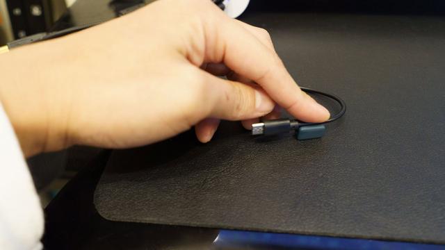 MagneticCableHolder05