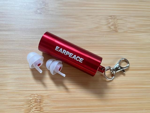 耳栓で新しい音楽体験？｢EARPEACE MUSIC｣で、耳を守りながら大音量のライブを楽しもう！