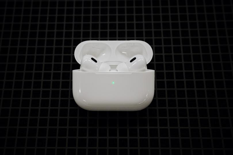 AirPods Pro 初代 vs 第2世代。あなたなら買い換える？ | ギズモード