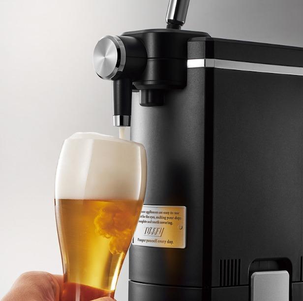 家飲みをレベルアップ！ビールやジュースを入れてビアカクテルも作れる卓上ビアサーバー | ギズモード・ジャパン