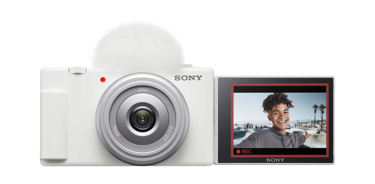 ソニーの最新VLOGCAM｢ZV-1F｣はキュートでワイドな単焦点コンデジ 