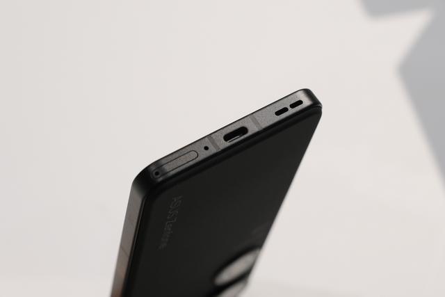 221102asuszenfone9_08