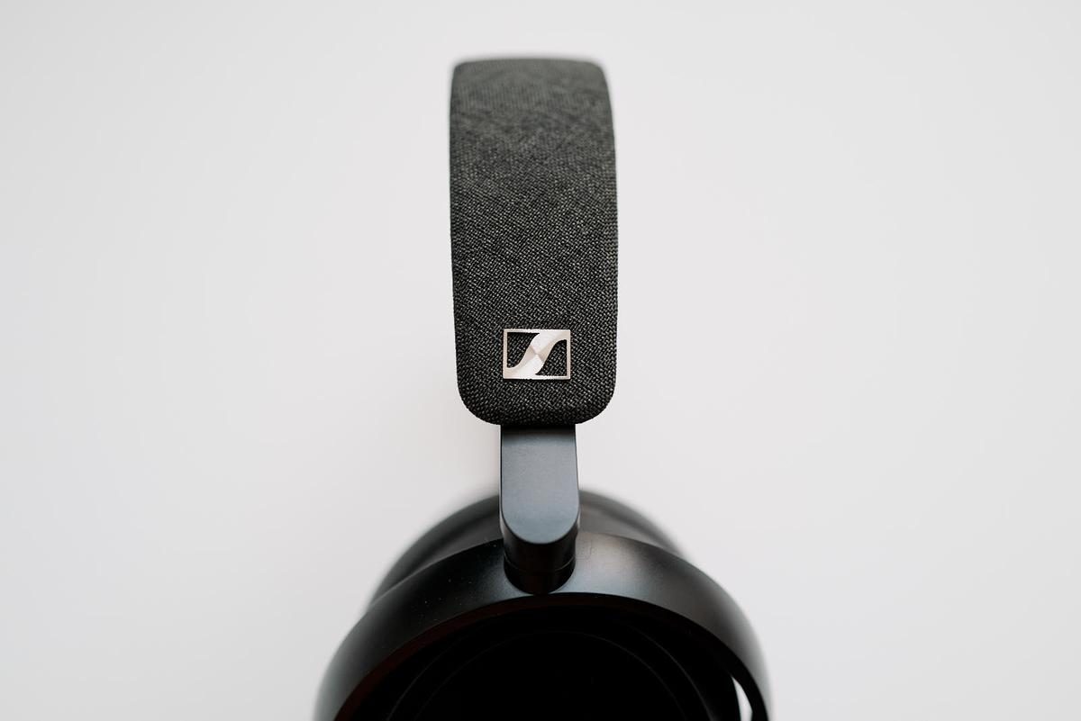 いったい何なんだこのヘッドホン ...... 。ゼンハイザ ー「 MOMENTUM 4 