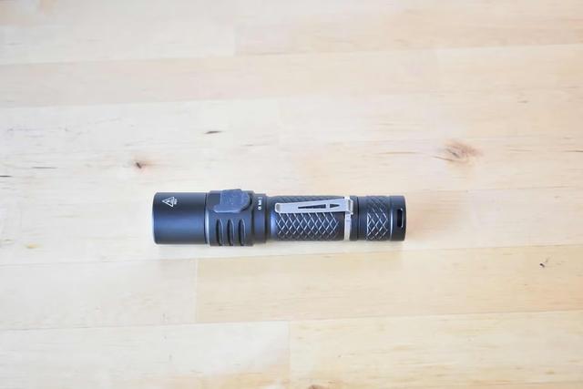 MOT10review01