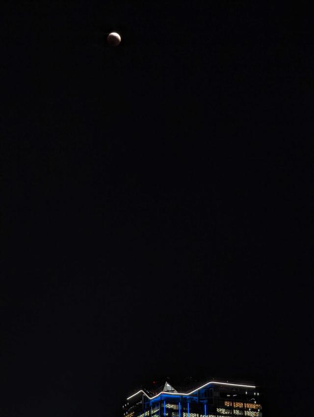 PXL_20221108_095600452.NIGHT