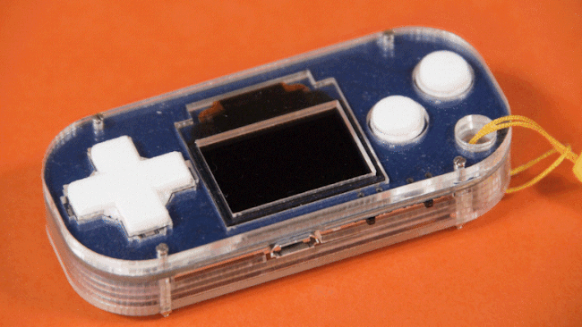 暇つぶしに最適｡キーホルダーとしてもおしゃれなミニサイズゲーム機