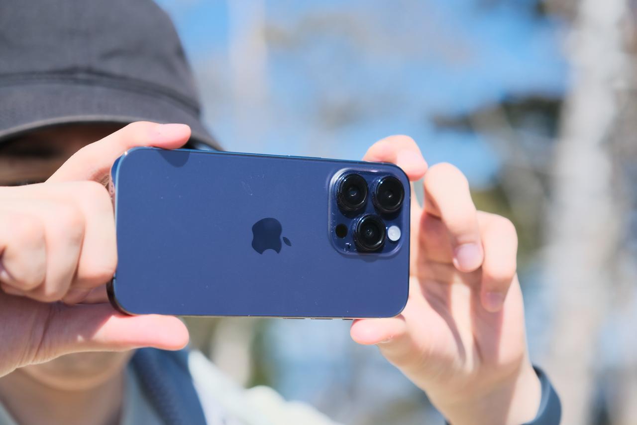 ｢iPhone14 Pro｣vs｢高級コンデジ｣。山で撮り比べてみた