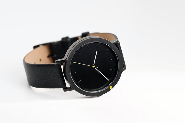 10watch01