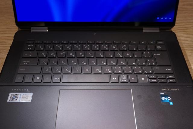 HP Spectre x360 16キーボード