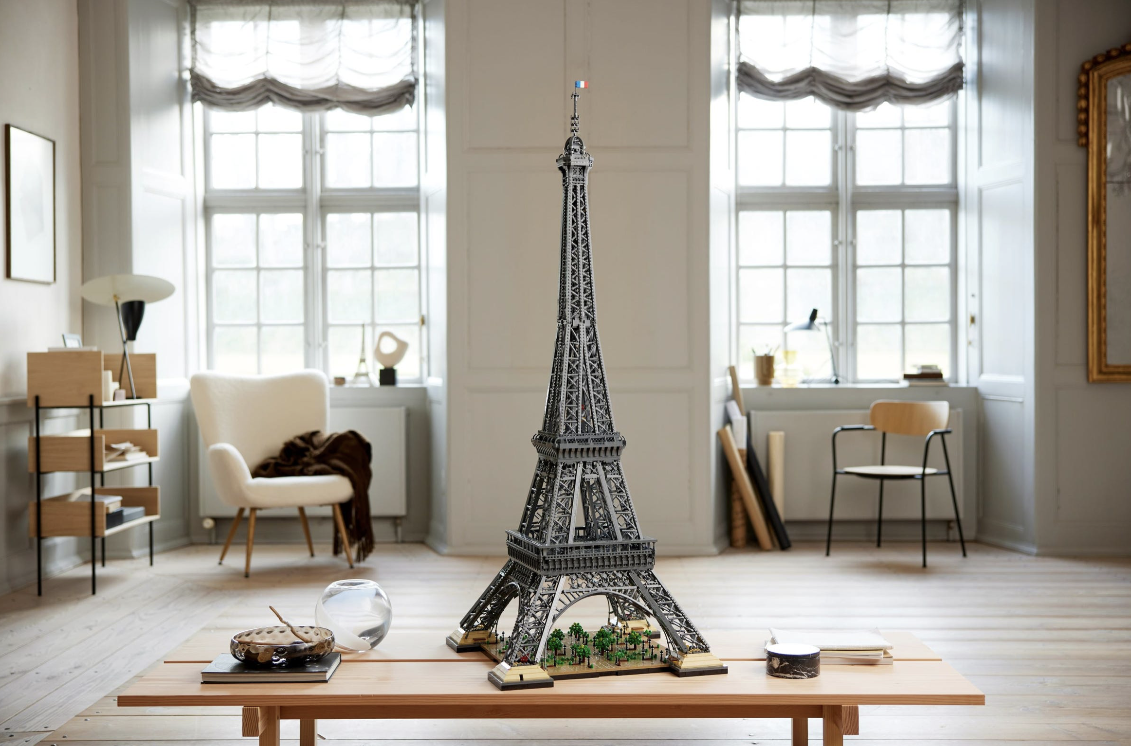 レゴセット史上最長の｢エッフェル塔｣が発売。ピース数は驚異の1万越え