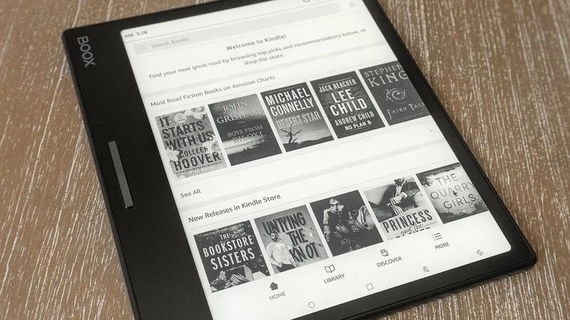 Kindleも他のアプリも入れられる電子書籍リーダー「Onyx Boox Leaf 2 