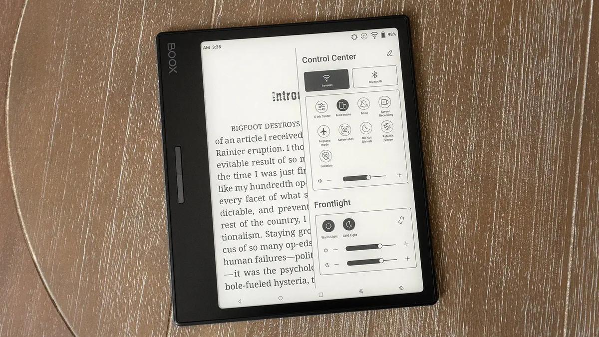Kindleも他のアプリも入れられる電子書籍リーダー「Onyx Boox Leaf 2 