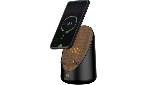 Bluetoothの設定不要！ 置くだけで音が鳴り無線充電もできる