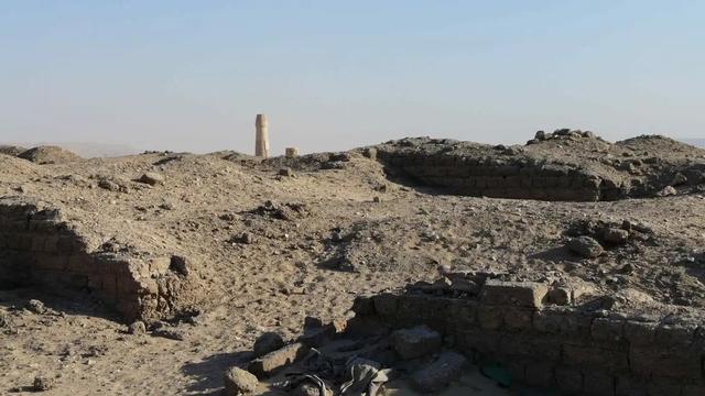 221228Amarna2