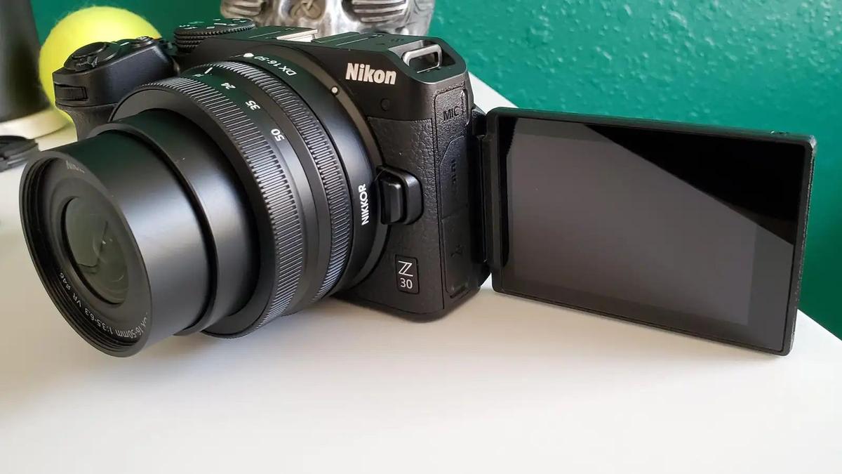 ニコンのZ 30は最初のミラーレスカメラとして良い選択肢だ 