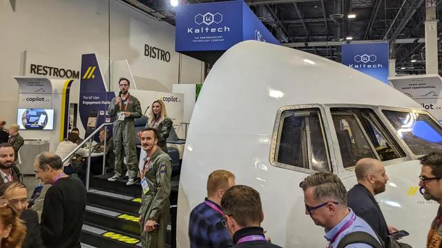 230112_cesbooths11