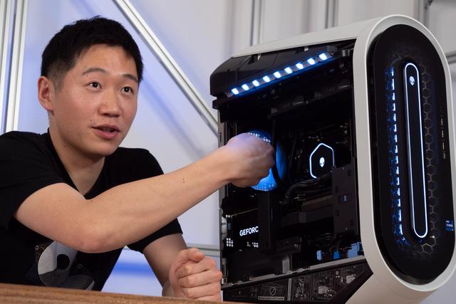 モンスター級ゲーミングPCと人類の未来の行方はどうなるの？脳科学者に 