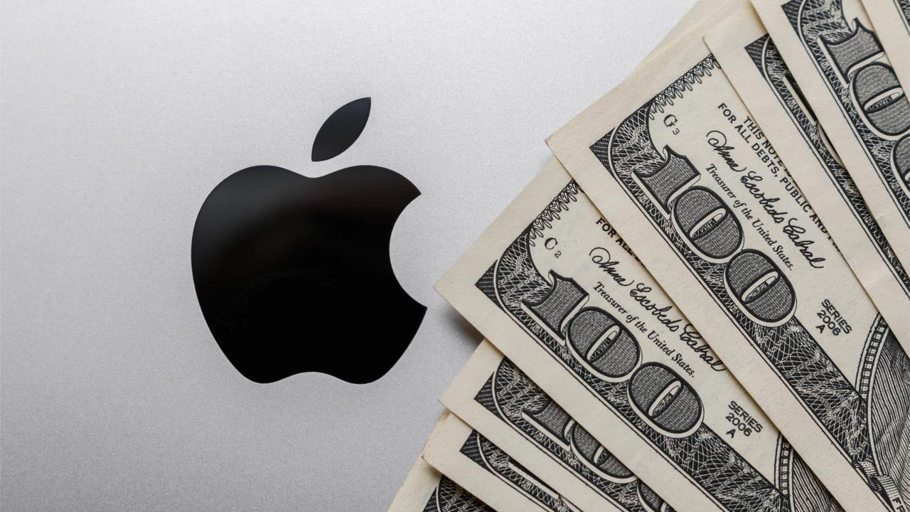 Appleが2023年のティム・クックの報酬4割カットを発表