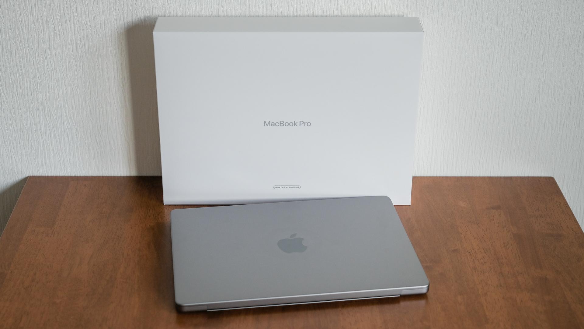 MacBook Pro M2 8GB 整備済製品　使用済み