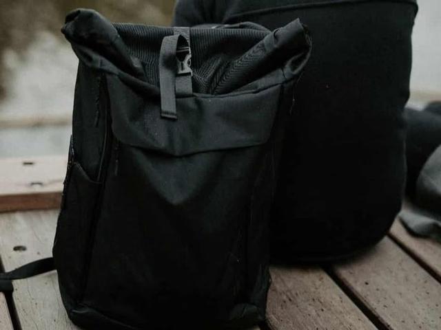 VerticalErgonomicBackpackend03