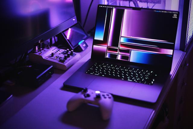 M2 Max MacBook Pro 16インチでゲーム → Mac mini買ったのを後悔