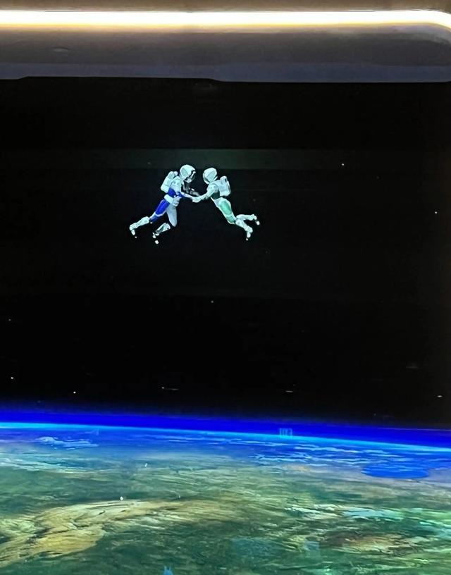 230209space220-09