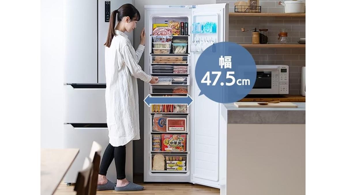 狭いキッチンでもOK！アイリスオーヤマの「スリム冷凍庫 