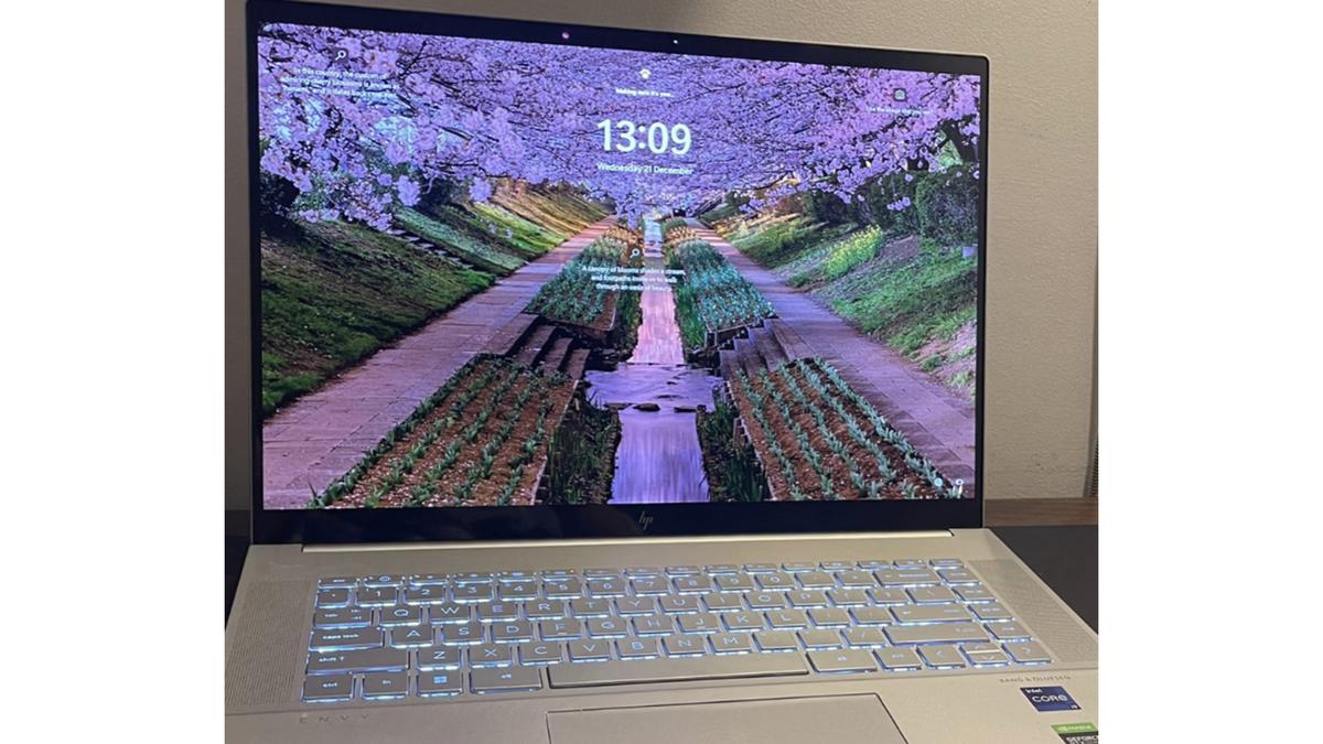 サウンドとビジュアルがずば抜けて優れたノートPC「HP ENVY 16