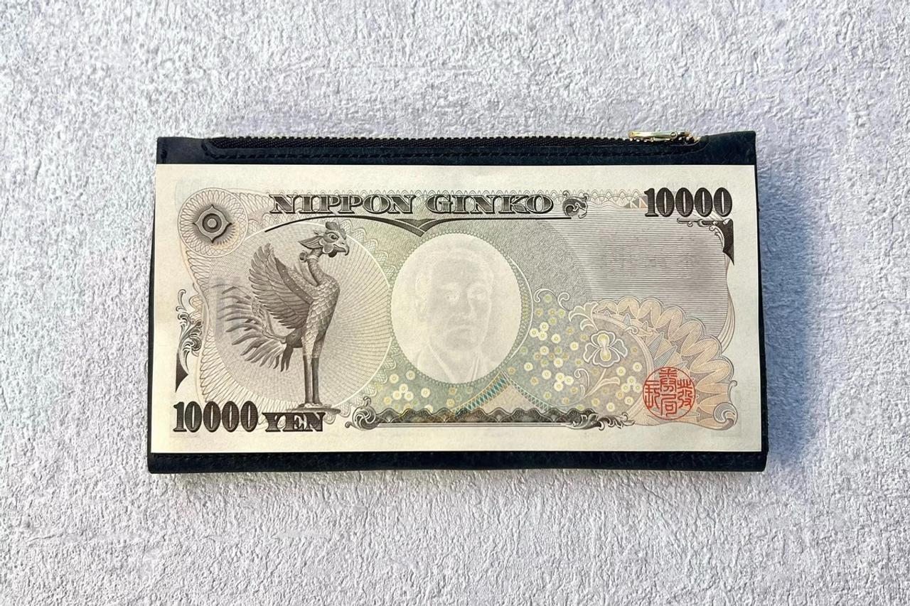 一万円札がまっすぐ入る！ 小さなレザー長財布のプロジェクトが終了間近