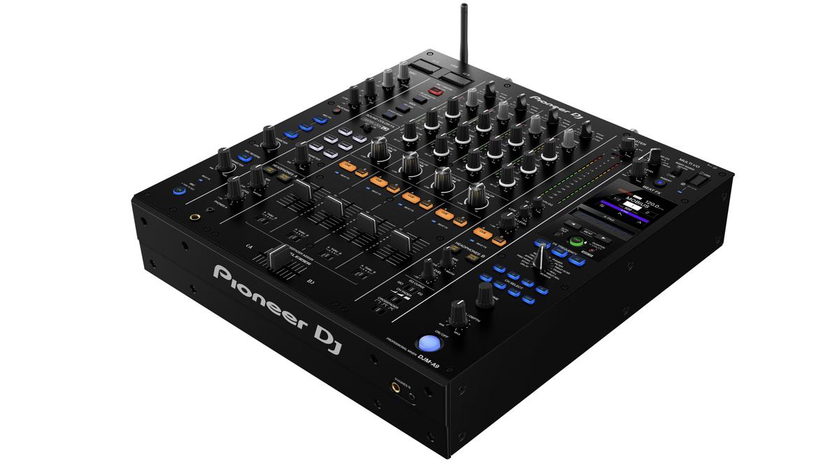 パイオニア「DJM-A9」はクラブの新標準ミキサーになるかも