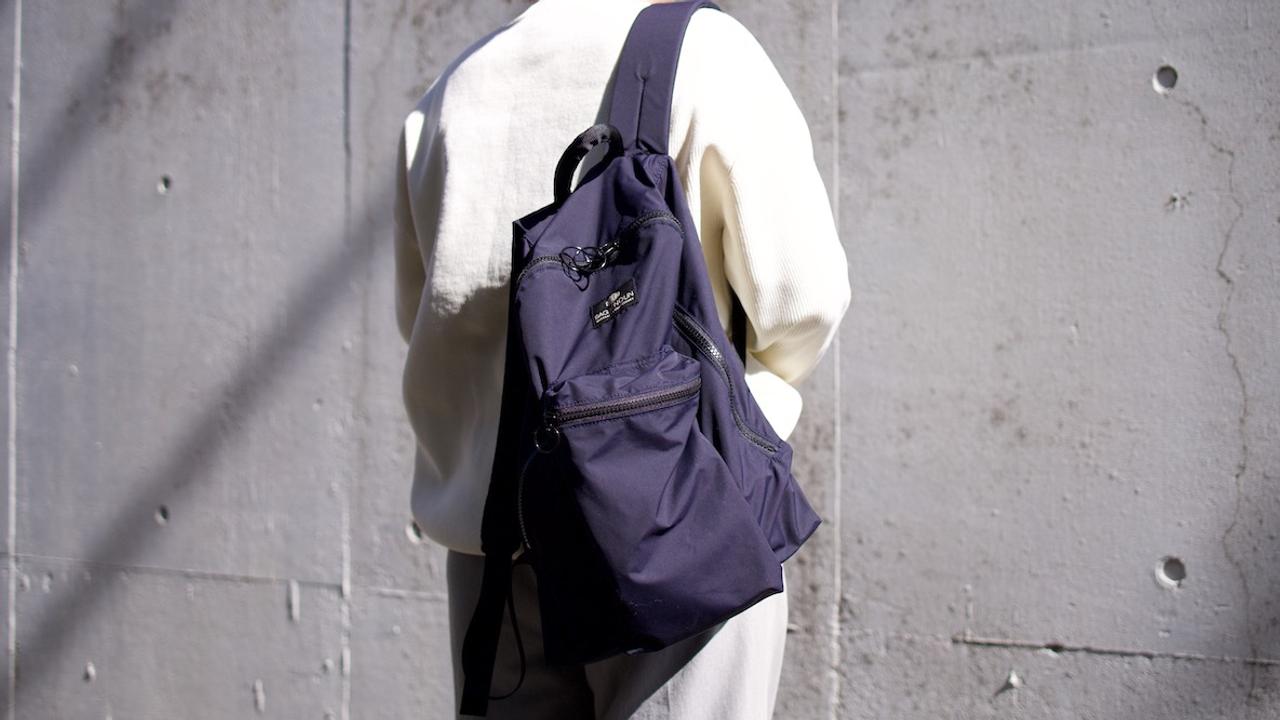 ちょっとだけ荷物が多めの日は｢小さめリュック｣がちょうどいい