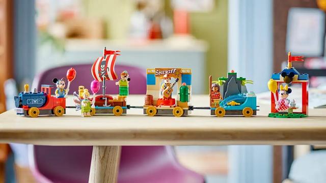 230306DisneyLego23