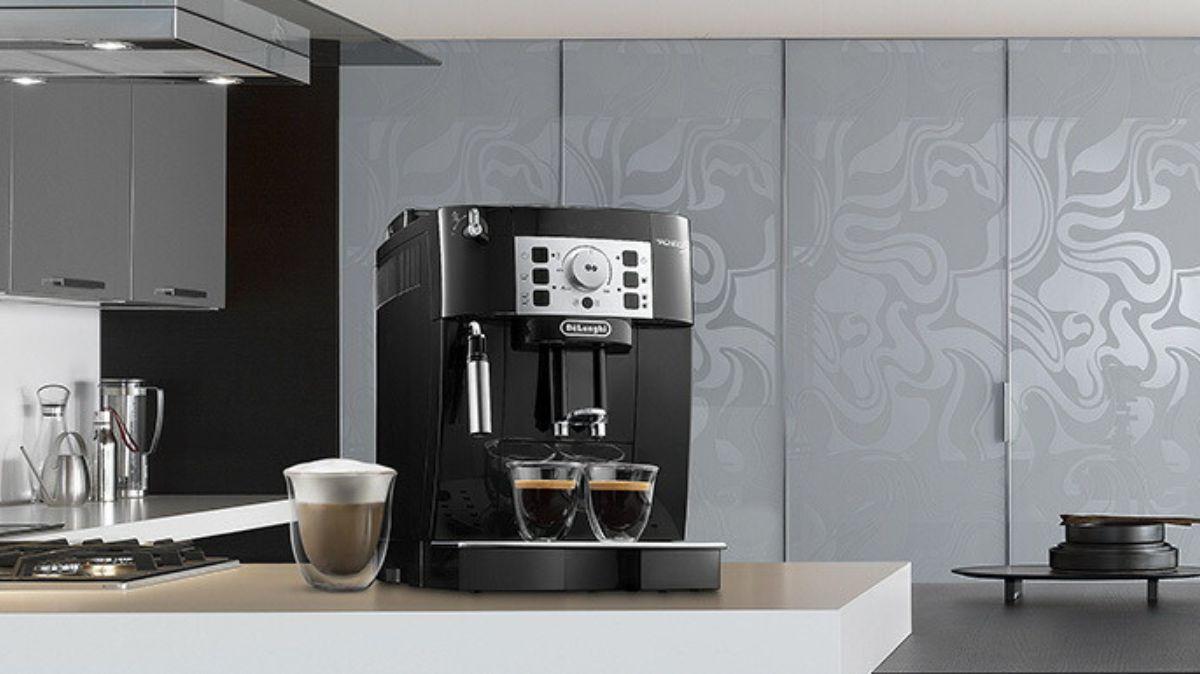 デロンギの全自動コーヒーマシンが5万円台で買えるって奇跡じゃ 