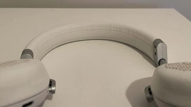 230316vmodas8002