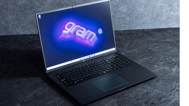 LG gram 17型 肌寒く 17Z90R-DA79J GeForce RTX3050