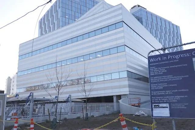 230329NYCHospital4