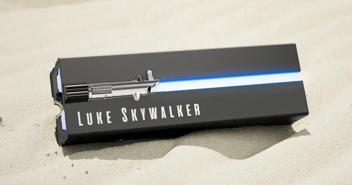 スター・ウォーズマニア必見。ライトセーバーがSSDになったよ