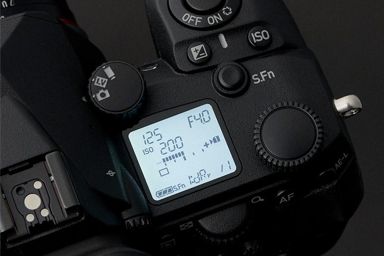 モノクロ専用一眼レフ「K-3 III Monochrome」は名機になりそう
