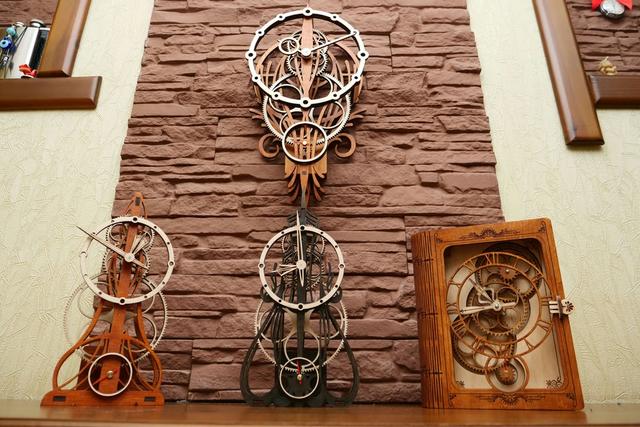 MadClockMakerreview02