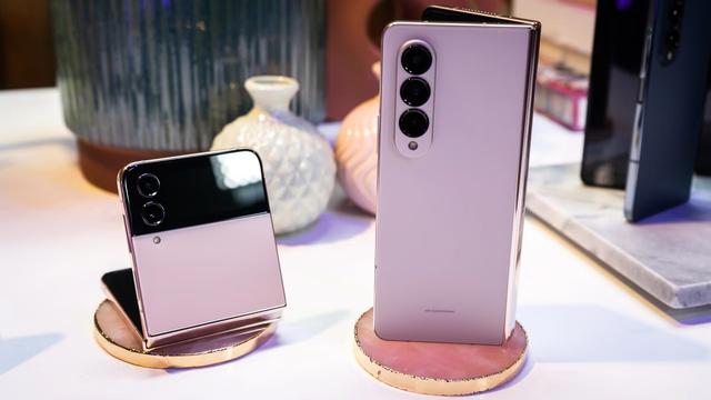 サムスンの折りたたみスマホ新機種は前倒し発売の可能性あり 