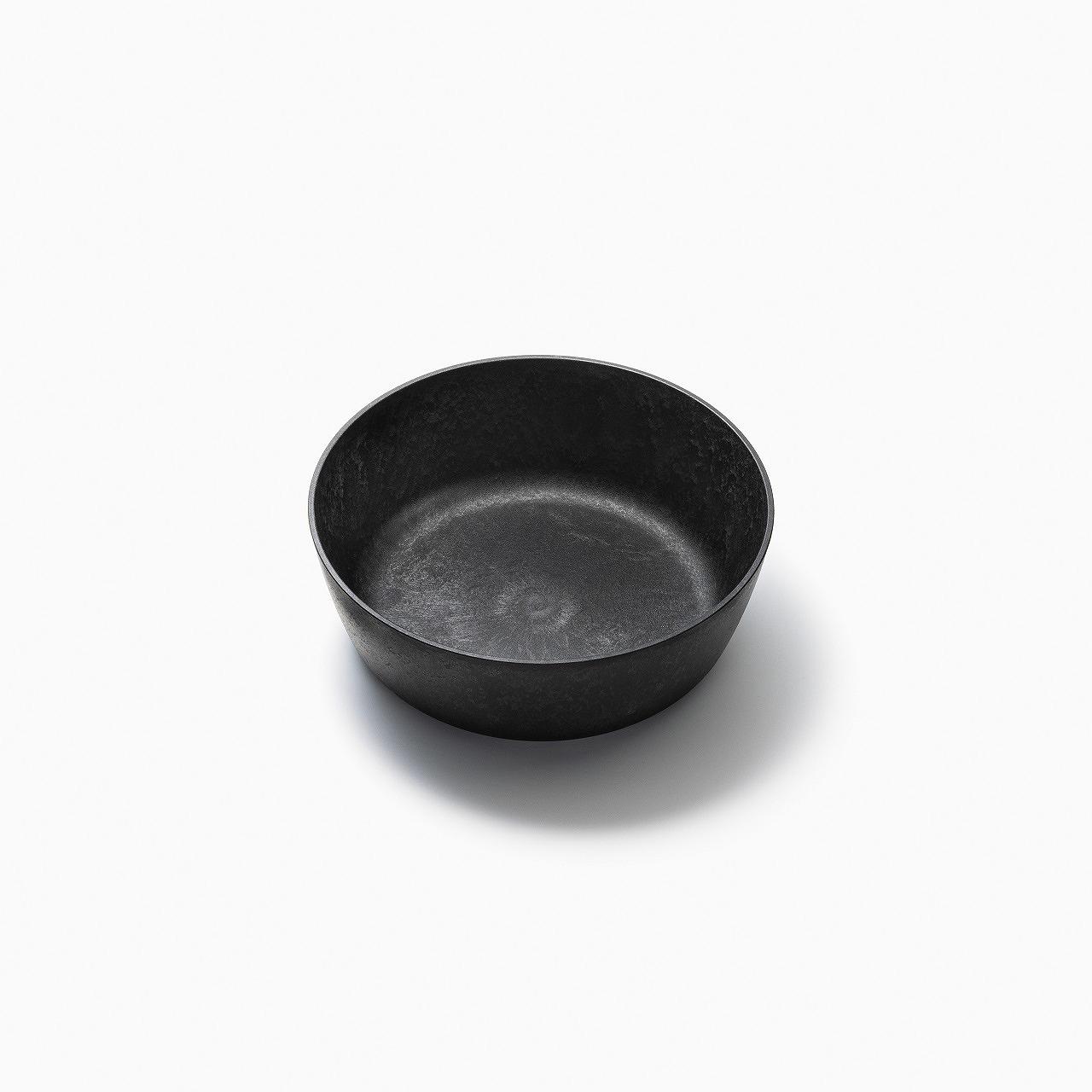 世界的な建築家が作ったお皿。料理のやる気が上がりそうだ