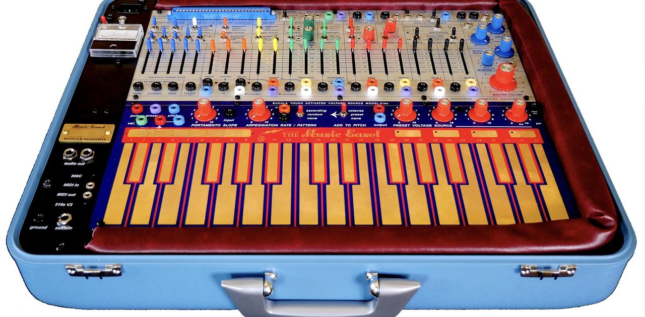 伝説のカルトシンセBuchla Music Easelが50周年記念で限定再発 | ギズモード・ジャパン