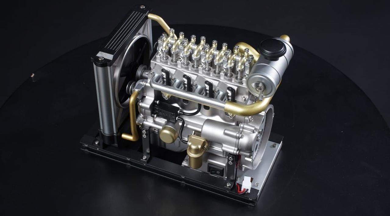内燃機関を愛でよう！ ディーゼルエンジンの動きを楽しめるアート模型キットが登場