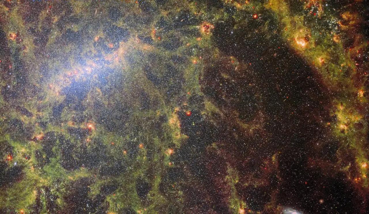 ウェッブ宇宙望遠鏡が撮影した1700万光年離れた銀河