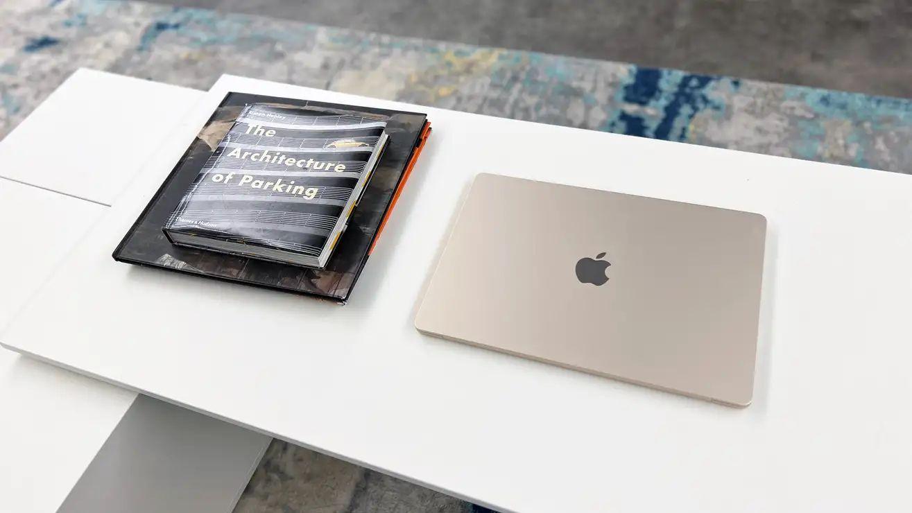 モニター使わなくてよくなった。15インチMacBook Airを数日使ってみ