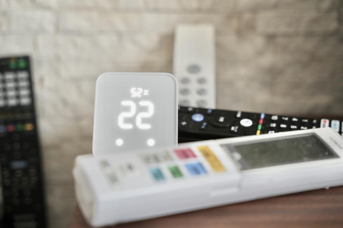 外出先から家電を操作｡ごちゃつくリモコンはスマホにまとめよう 