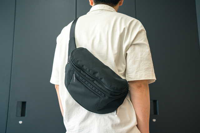 荷物が増えても安心！ ボディバッグからたっぷり容量のバック